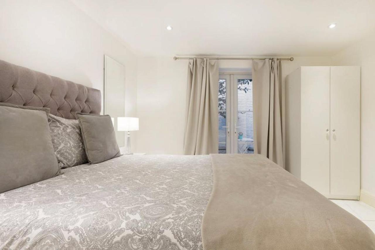 Апартаменты Harrods Flats Лондон Экстерьер фото
